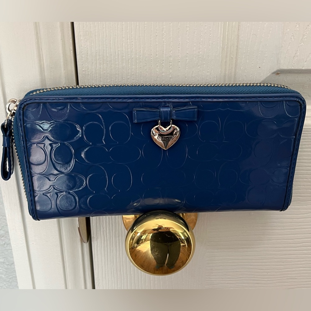 Coach Poppy Zip Around Wallet